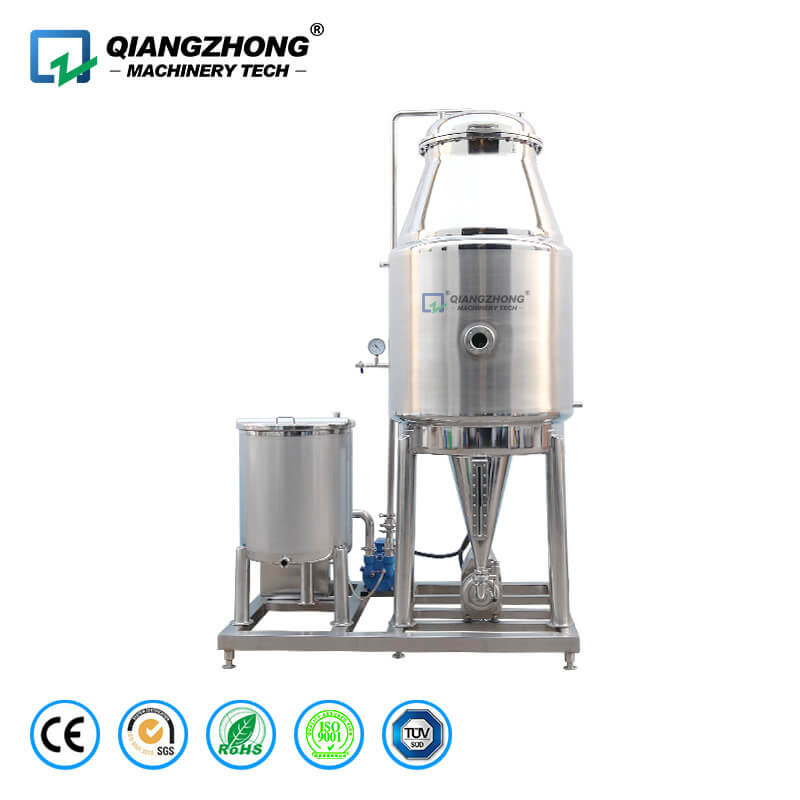 Vacuum degassing tank